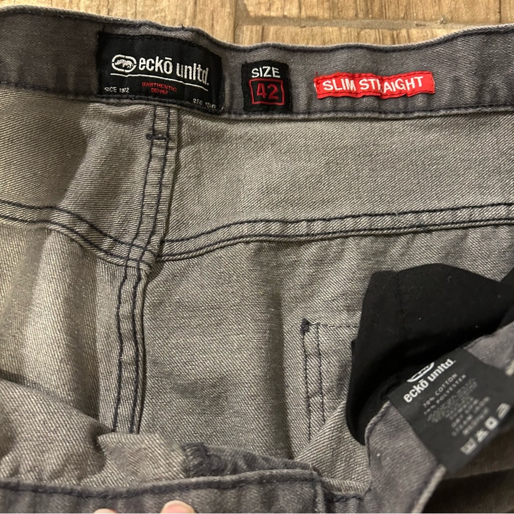 Ecko Unltd Gray Men’s Distressed Jeans Size 42 Slim Straight - Picture 4 of 10